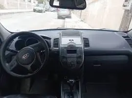 كيا سول 2009, حلب, RF12095422