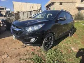 2011 Tucson, RF73576033