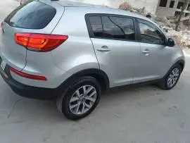 Mercedes E220 Diesel 2011, Aleppo, RF17503677