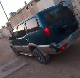 Nissan 2000, RF15813246