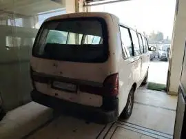 فان كيا بريجيو 2001, دمشق, RF12551139