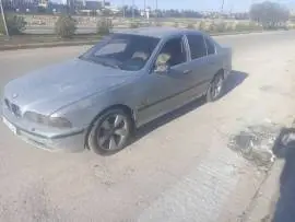 بي ام دبليو 2000, حلب, RF10438521