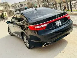 Hyundai Azera 2016, RF38904792