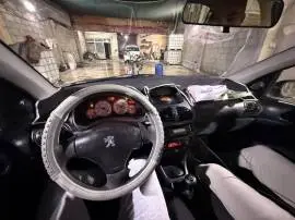 بيجو 206 2004, RF64966319