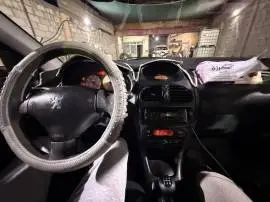 بيجو 206 2004, RF64966319