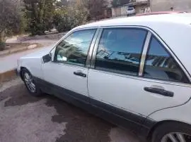 مرسيدس 2001, RF20588522