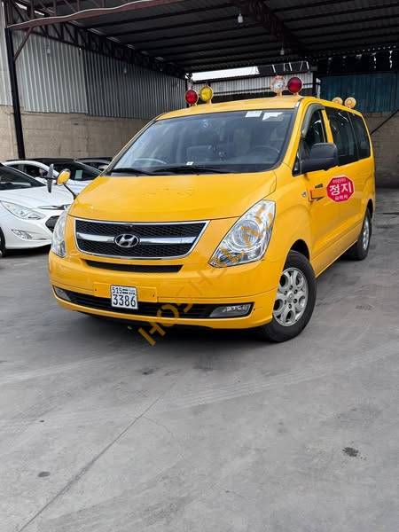 Hyundai Grand Starex Van 2011 for Sale
