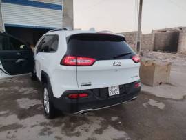 جيب شيروكي موديل 2017