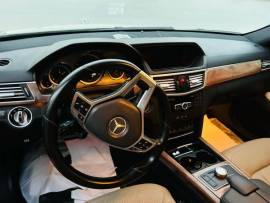 Mercedes 2013 updated to 2016, RF17680658