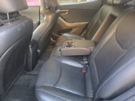 Hyundai Elantra 2012