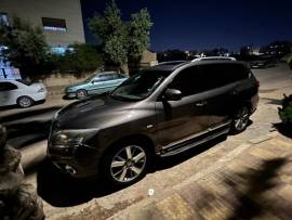 نيسان باثفاندر 2015 بلاتنيوم