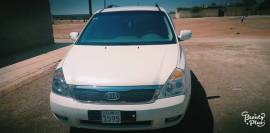 Kia Carnival 2011