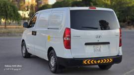 Hyundai H1 Van 2012