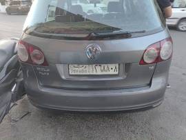 غولف بلس 2005-2006 للبيع