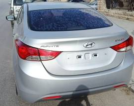 Hyundai Elantra 2012
