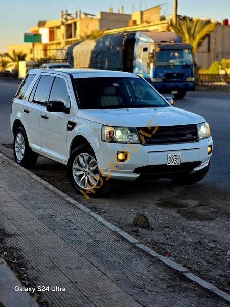 جيب لاند روفر LR2 موديل 2012