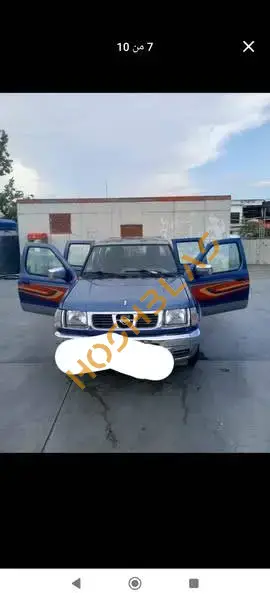 Nissan 2001