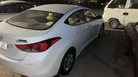 هيونداي إلنترا 2013