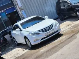 هونداي سوناتا 2012 للبيع