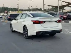 Nissan Altima 2021