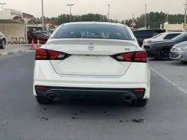 Nissan Altima 2021