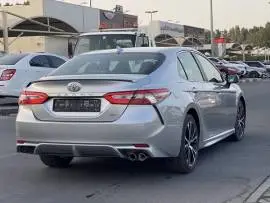Toyota Camry 2019