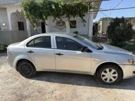 ميتسوبيشي لانسر قرش 2014, درعا