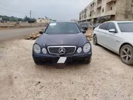 مرسيدس 211 موديل 2001