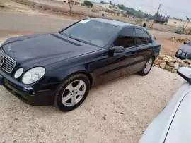 مرسيدس 211 موديل 2001