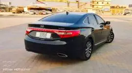 ازيرا غرانديور 2011 للبيع