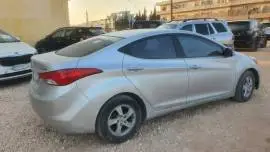 Hyundai Elantra 2011