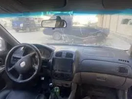 مازدا 323 موديل 2002