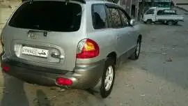 للبيع سنتافيه 2004