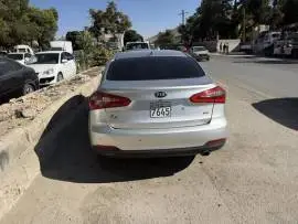 كيا سيراتو 2013 للبيع
