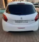 Peugeot 208 model 2013