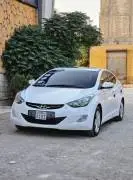 هونداي إلنترا 2012