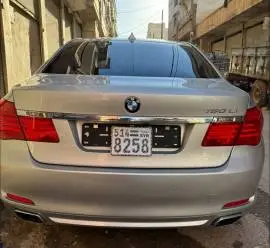 بي ام دبليو 750Li 2012