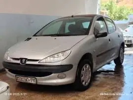 بيجو 206 موديل 2004