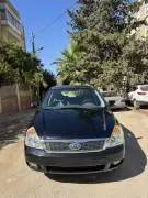 Kia Carnival 2012