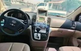 كيا كارنفال 2011 للبيع