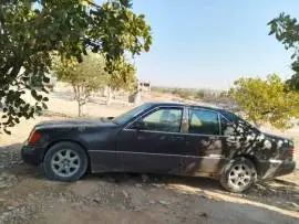 مرسيدس شبح 500 موديل 2001