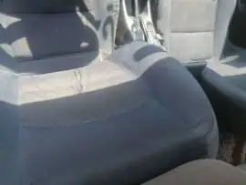 نيسان اولميرا 2000