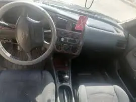 نيسان اولميرا 2000