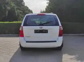 Kia Carnival 2012