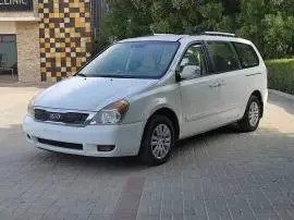 Kia Carnival 2012