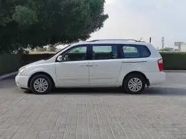 Kia Carnival 2012