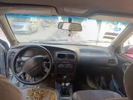 Nissan Almera 2000