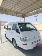 ميكروباص مستوبيشي ال 300 2010