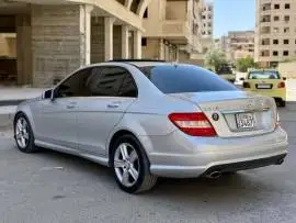 مرسيدس C300 2011 للبيع