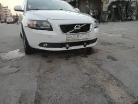 فولفو S40 موديل 2012